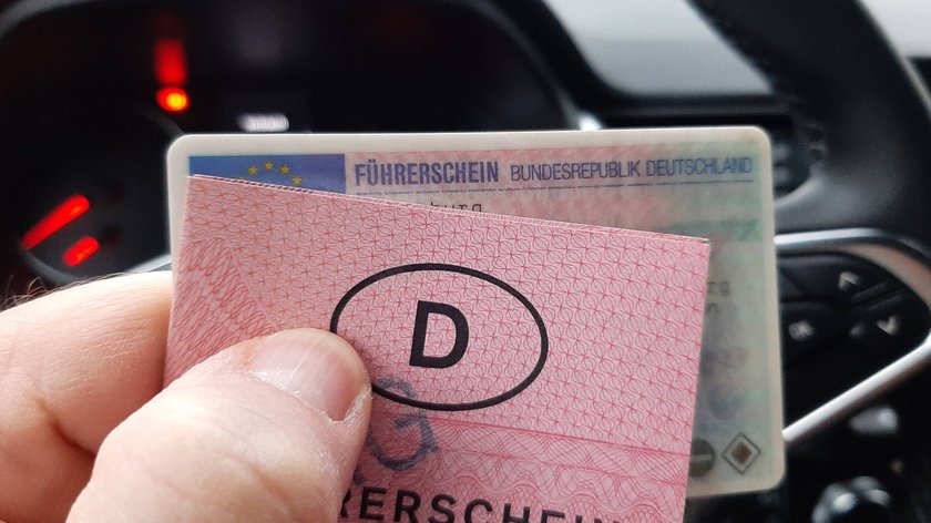 Alter Führerschein und neuer Führerschein Hamburg