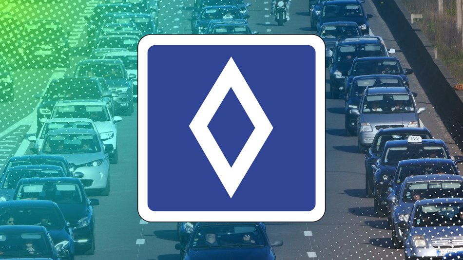 135 Euro Strafe: Wie Autofahrer beim blauen Schild mit Raute richtig reagieren