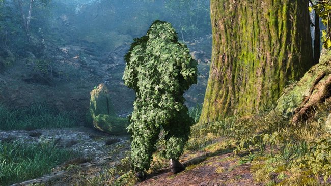 Die&#x20;AT-Tarnung&#x20;&#x28;Ghillie&#x20;Suit&#x29;&#x20;macht&#x20;die&#x20;Schleichpassagen&#x20;auf&#x20;&quot;Extrem&quot;&#x20;sehr&#x20;einfach.