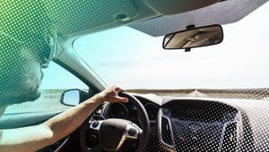 Punkte auf der Windschutzscheibe: Darum findet ihr sie bei jedem Auto