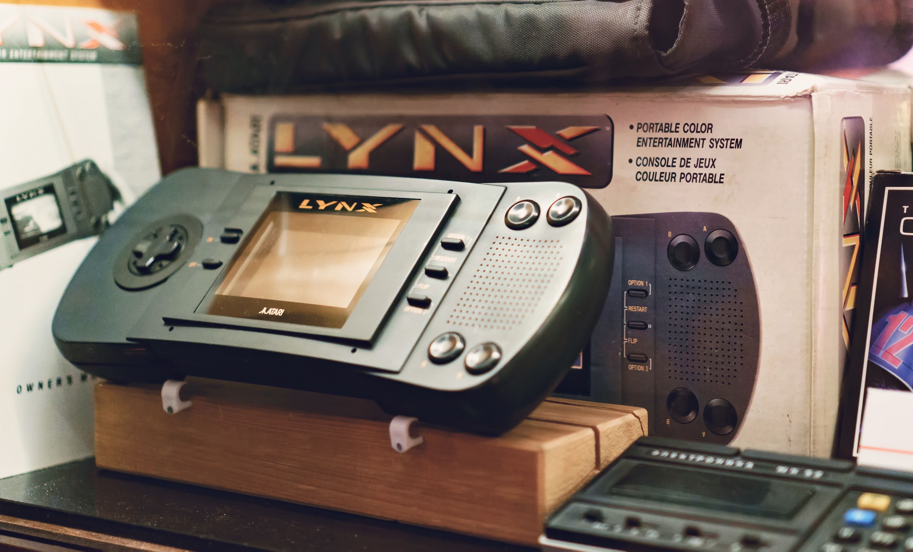 Atari Lynx (1989): Die weltweit erste Handheld-Konsole mit Farb-Display