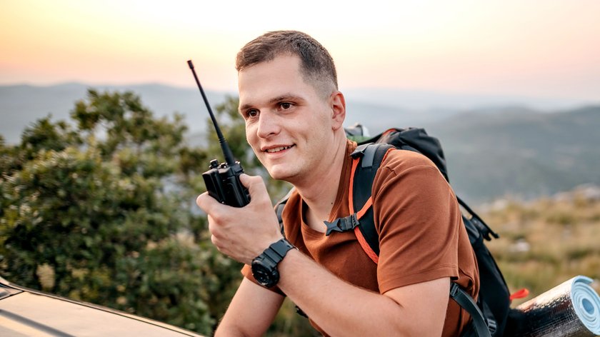 Funkgeräte: Nützlich beim Wandern und Camping in Gebieten ohne Mobilfunk