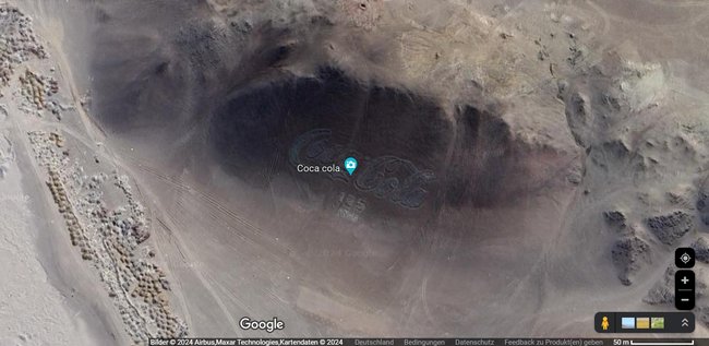 Das Coca-Cola-Logo in der Atacama-Wüste