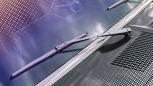 Scheibenwischer quietschen: Was ist die Ursache und was kann man dagegen tun?