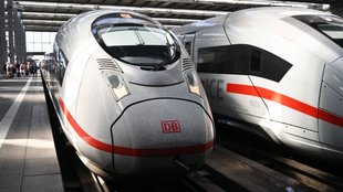 Meilenstein bei der Deutschen Bahn: Fahren Züge zu Weihnachten wieder pünktlicher?