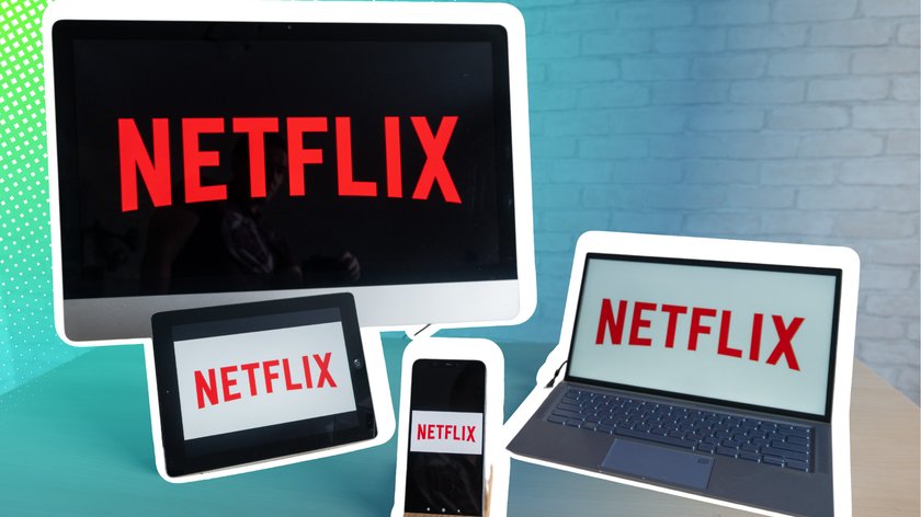 Collage aus verschiedenen digitalen Geräten, darunter ein Desktop-Computer, ein Laptop, ein Tablet und ein Smartphone, die alle das Netflix-Logo auf ihren Bildschirmen anzeigen. Der Hintergrund ist ein Farbverlauf mit einer blauen Backsteinwand auf der rechten Seite und einem grünen Muster auf der linken Seite.