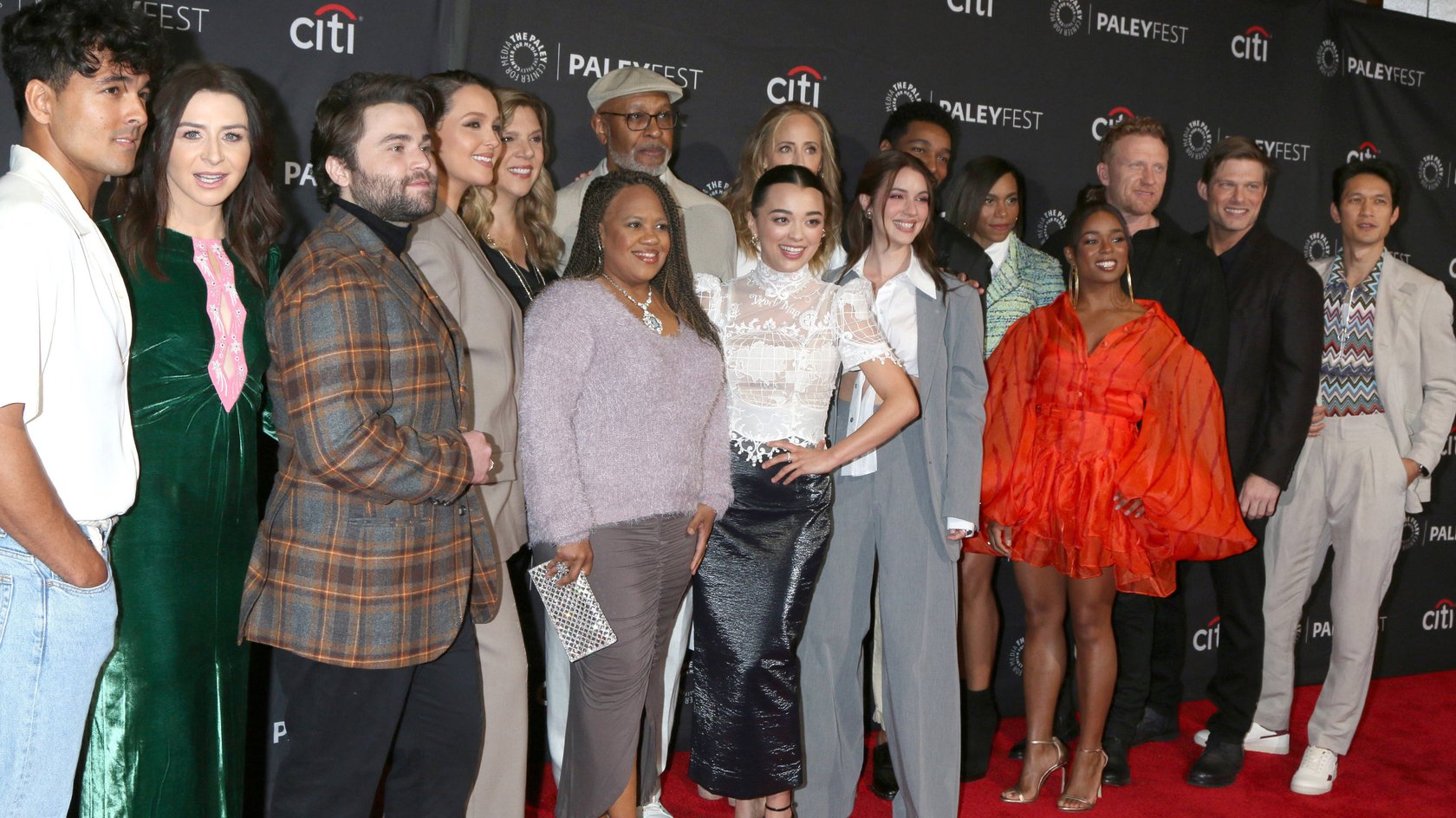 Der Cast von Grey’s Anatomy beim PaleyFest 2023 – dem bedeutendsten Fernsehfestival der USA.