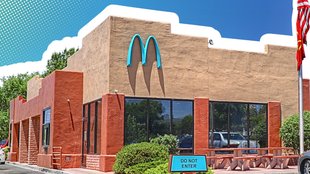 Echt oder Fake? Warum bei McDonald’s das goldene M plötzlich blau leuchtet