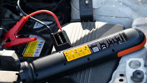 Für den Notfall gerüstet: Aldi reduziert Akku-Autostarthilfe radikal