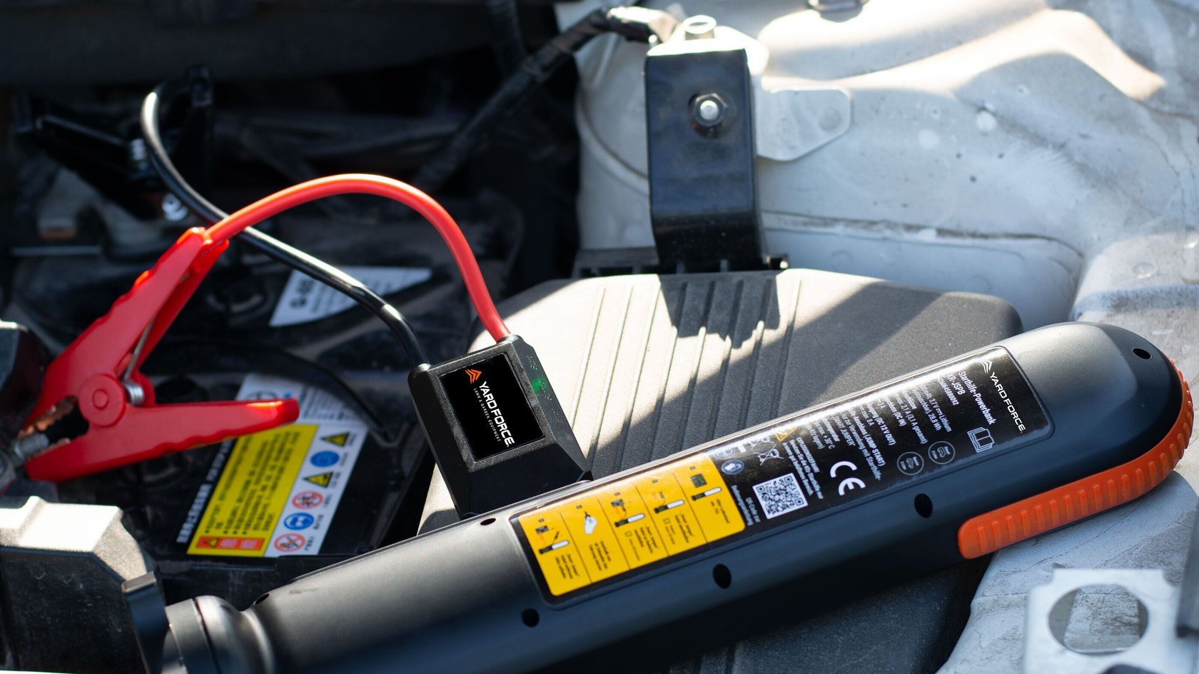 Yard Force LX JS12 3-in-1 Akku-Autostarthilfe