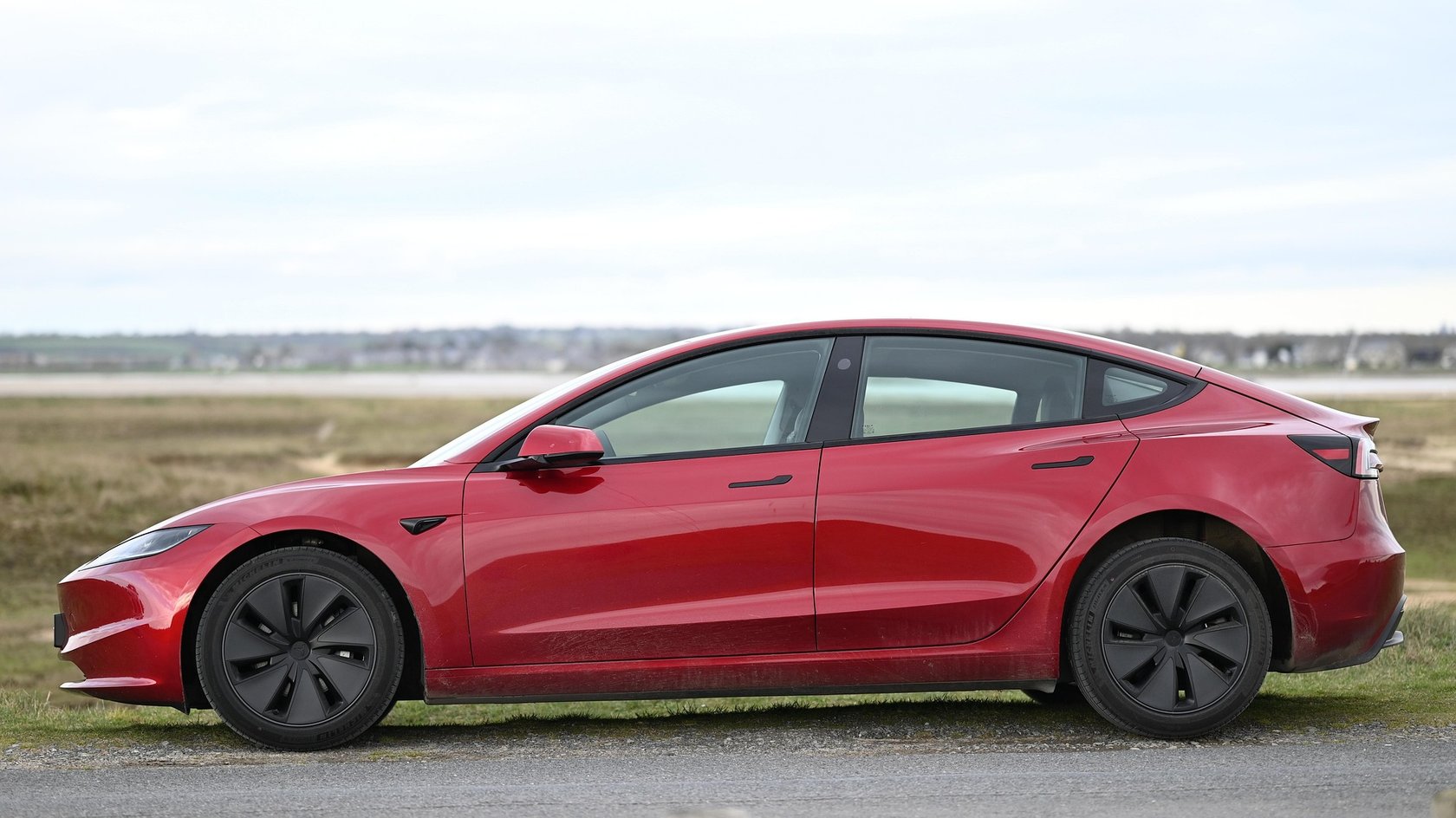 Der Tesla Model 3 ist vom Rückruf betroffen.