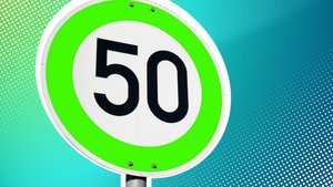 Neues Schild: Das steckt hinter dem grünen Tempolimit in Spanien