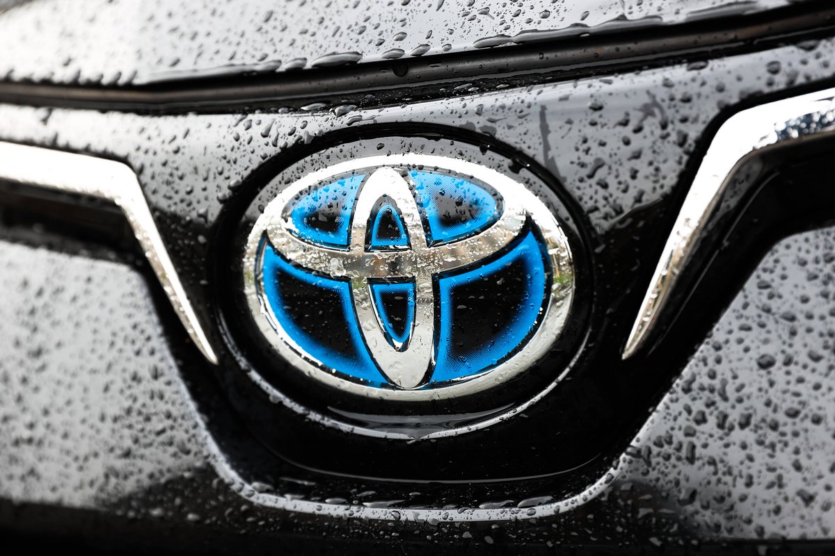 Statt E-Autos: Toyota setzt weiter auf Verbrenner – mit einer cleveren Idee