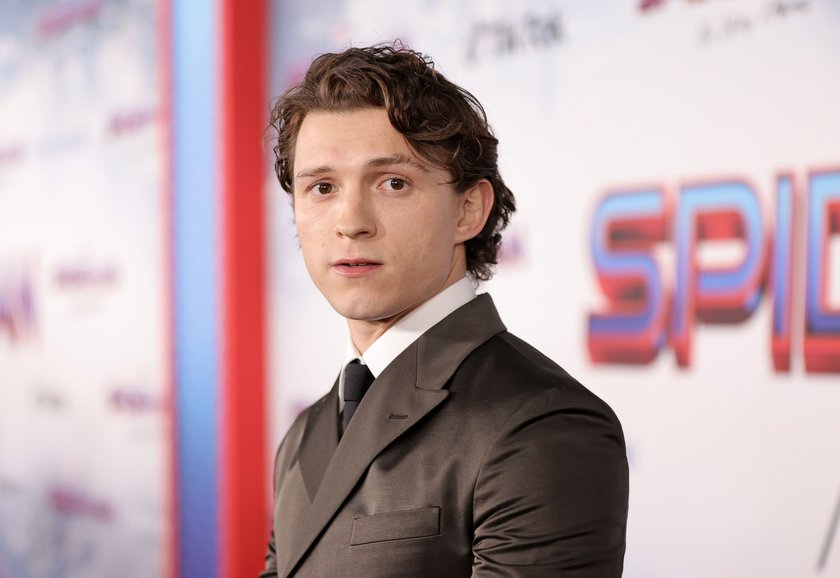 Tom Holland spielt im MCU Spider-Man.