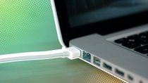Laptop ständig am Strom? Warum ihr ihn so auf Dauer zerstört
