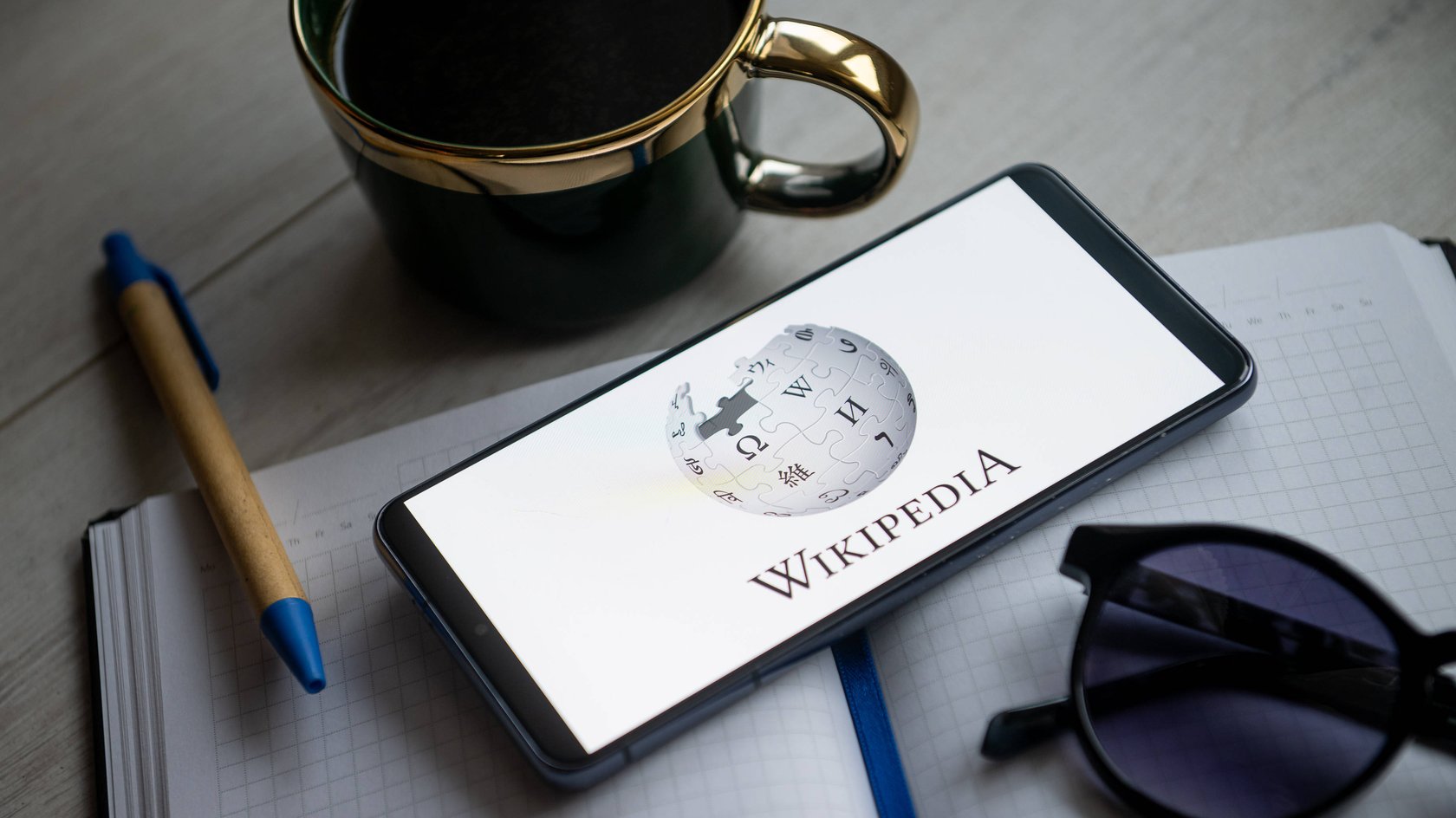 Das Logo von Wikipedia.