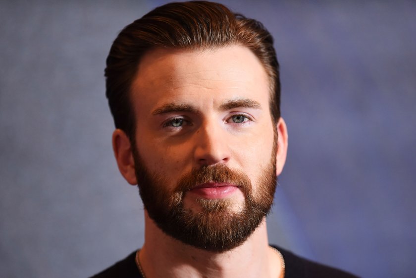 Chris Evans spielt im MCU Captain America.