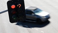 Rot heißt Stopp! Unter diesen Umständen könnt ihr mit dem Auto trotzdem fahren