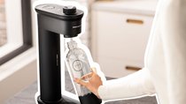 SodaStream kann einpacken: Dieser Wassersprudler ist Testsieger und bei Amazon gerade reduziert