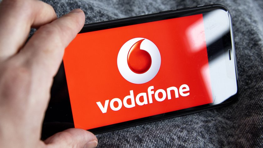 Vodafone-Logo auf einem Smartphone.