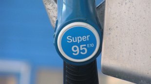 5 Vorurteile gegen E10-Kraftstoff – und warum nichts an ihnen dran ist