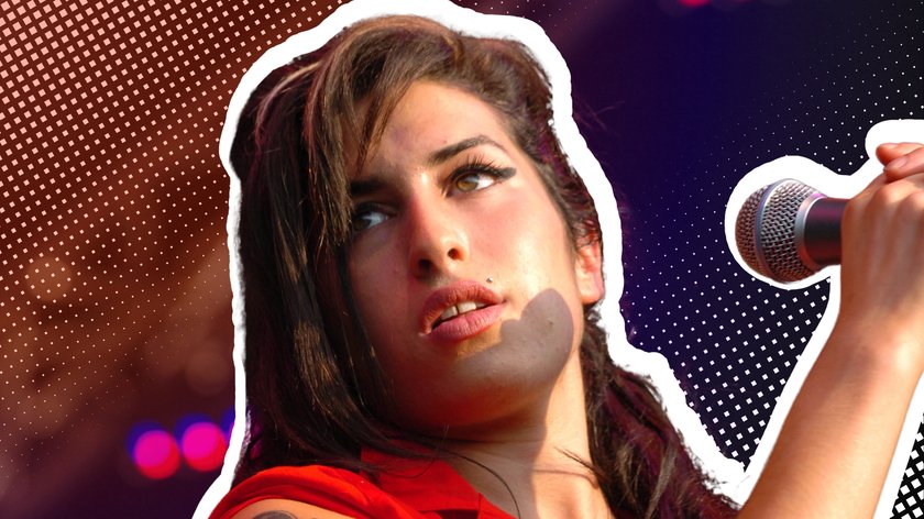 Amy Winehouse bei einem Konzert.