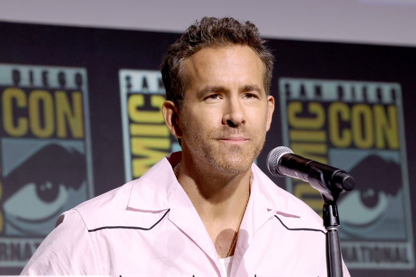 Ryan Reynolds spielt im MCU Deadpool.