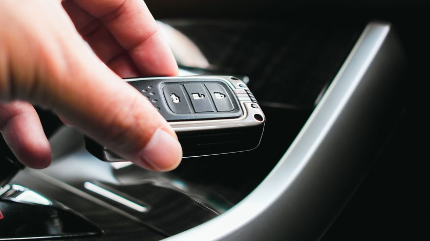 Der ADAC warnt erneut vor Keyless-Systemen im Auto.