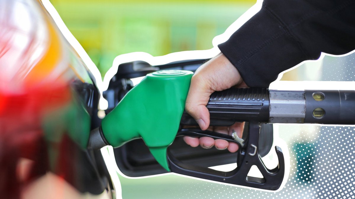 Autofahrer aufgepasst: Dieser kleine Pfeil spart euch beim Tanken Stress