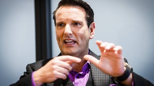 Für 19,90 Euro bei Amazon: Das Handtuch aus „Die Höhle der Löwen“, das Ralf Dümmel überzeugt hat