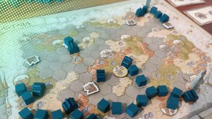 4,8 Sterne für eines der besten Brettspiele 2024: Jetzt spart ihr sogar 42 Prozent