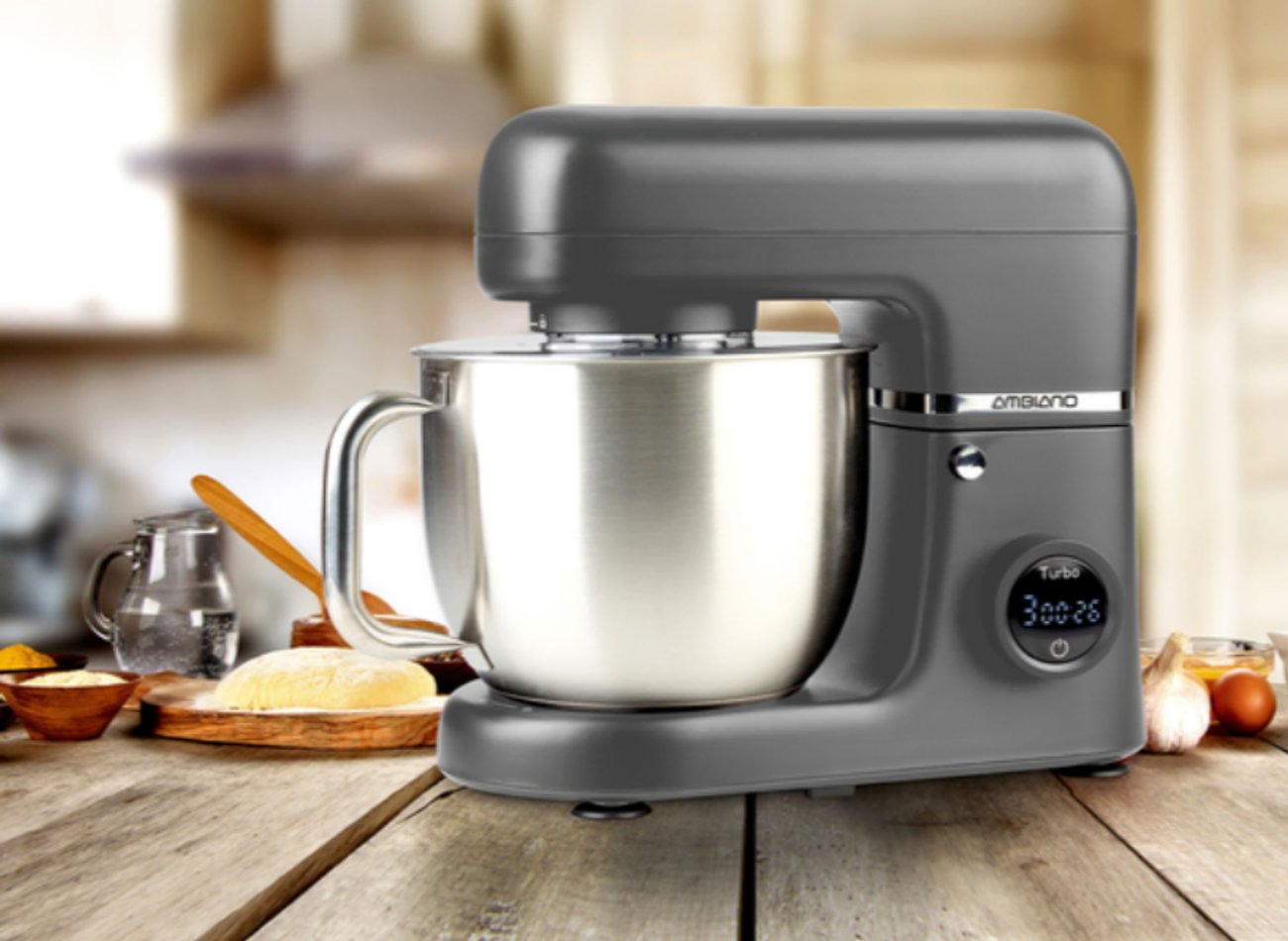 Aldi verkauft Donnerstag eine Küchenmaschine im RetroDesign zum