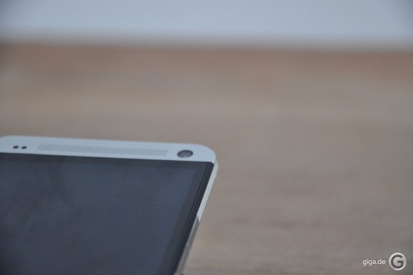 HTC One Spaltmaße - An den Seiten gibt es nix zu meckern