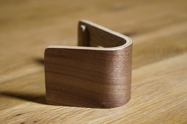 Mobiletto Apple Watch Wood Stand – rutschige Angelegenheit