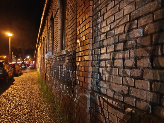 Lowlight, Hauptkamera