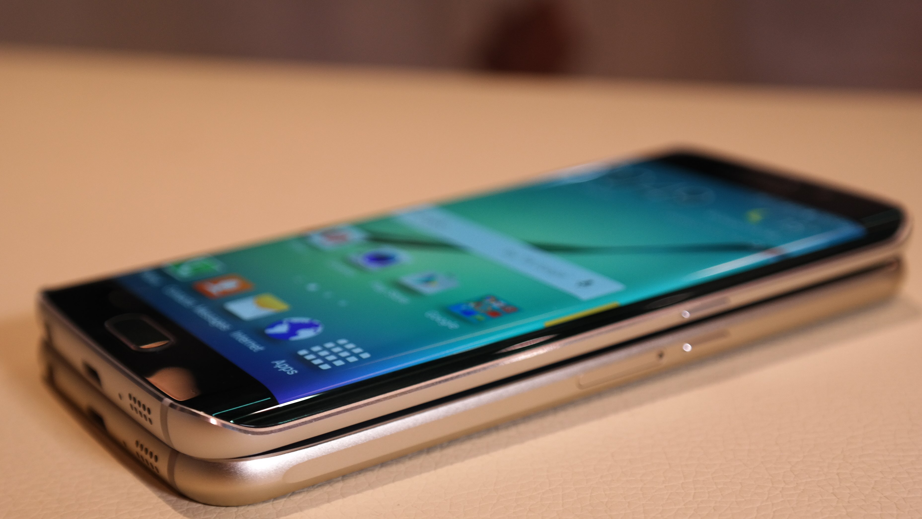 Новые телефоны самсунг фото. Samsung Galaxy s6. Samsung Galaxy s6 год. S6 Edge. Самсунг 2015.