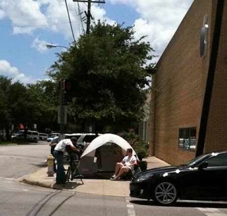 Der erste iPhone 4 Camper in Bild und Video