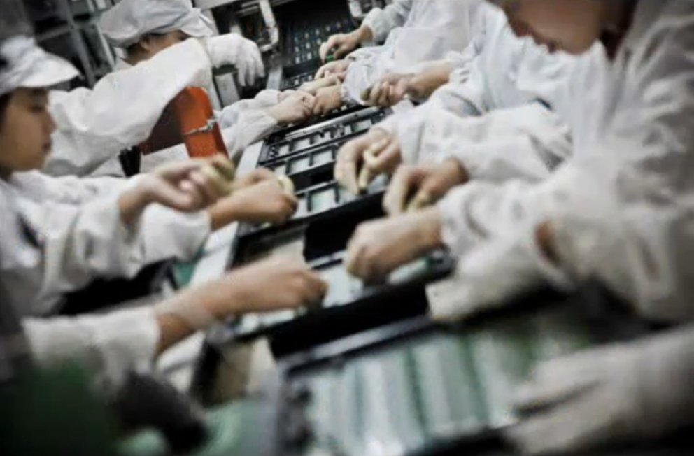 Foxconn will Arbeiter durch Roboter ersetzen