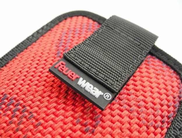 Feuerwear Mitch: iPhone-Tasche aus echtem Feuerwehrschlauch