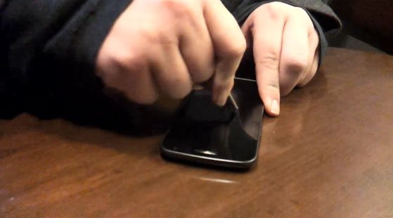 Galaxy Nexus im Kratztest