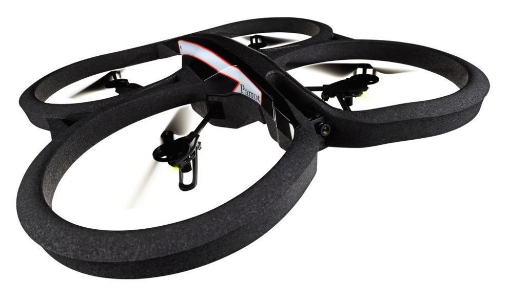 AR.Drone 2.0 mit HD-Kamera und Cockpit-Modus