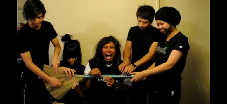 Cover vom Cover: "Somebody That I Used To Know" von Gotye von Walk Off The Earth von anderen gecovert