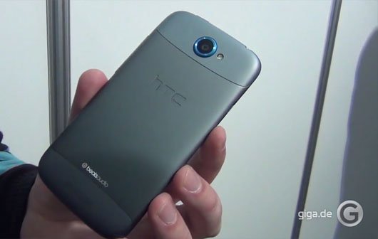 HTC: Schlanke Smartphones statt riesige Akkus