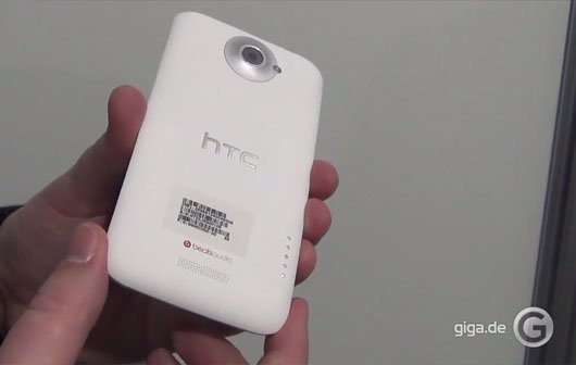 MWC 2012: HTC One X Hands-On