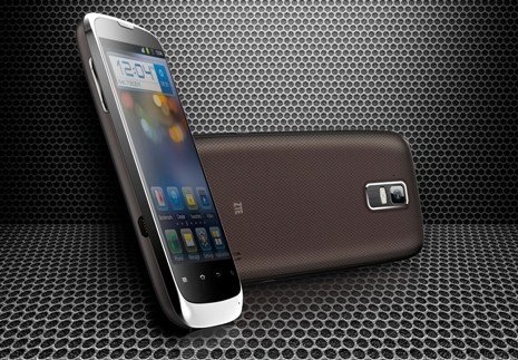 ZTE stellt zwei neue Android 4.0-Smartphones vor