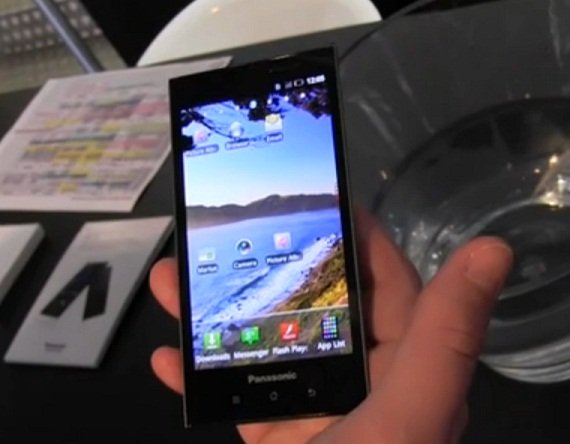 Panasonic Eluga kommt im April nach Europa