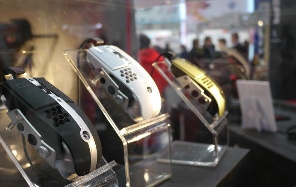 CeBIT 2012 - BMW-Designworks Level 10 M Gamer-Maus endlich offiziell mit Video