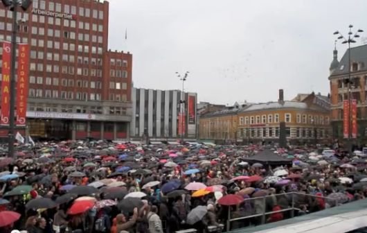 Facebook-Kampagne: 40.000 singen in Oslo Lied gegen Attentäter Breivik