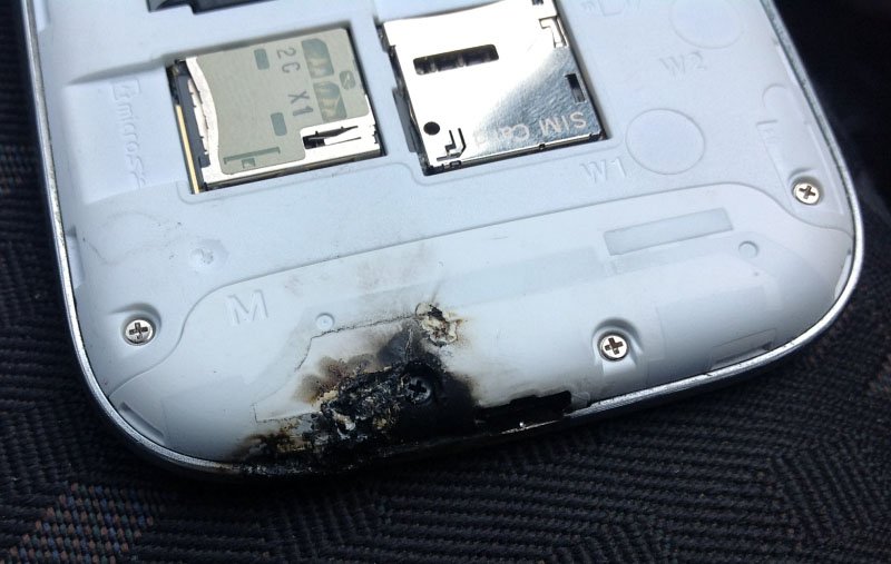 Samsung Galaxy S3 explodiert in KFZ-Halterung