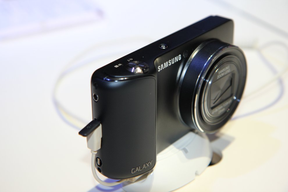 Samsung Galaxy Camera 1